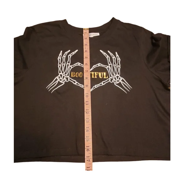 NWT Halloween Crop Top Bootiful Skelton Heart Graphic Tee Halloween Shirt L - Picture 2 of 13